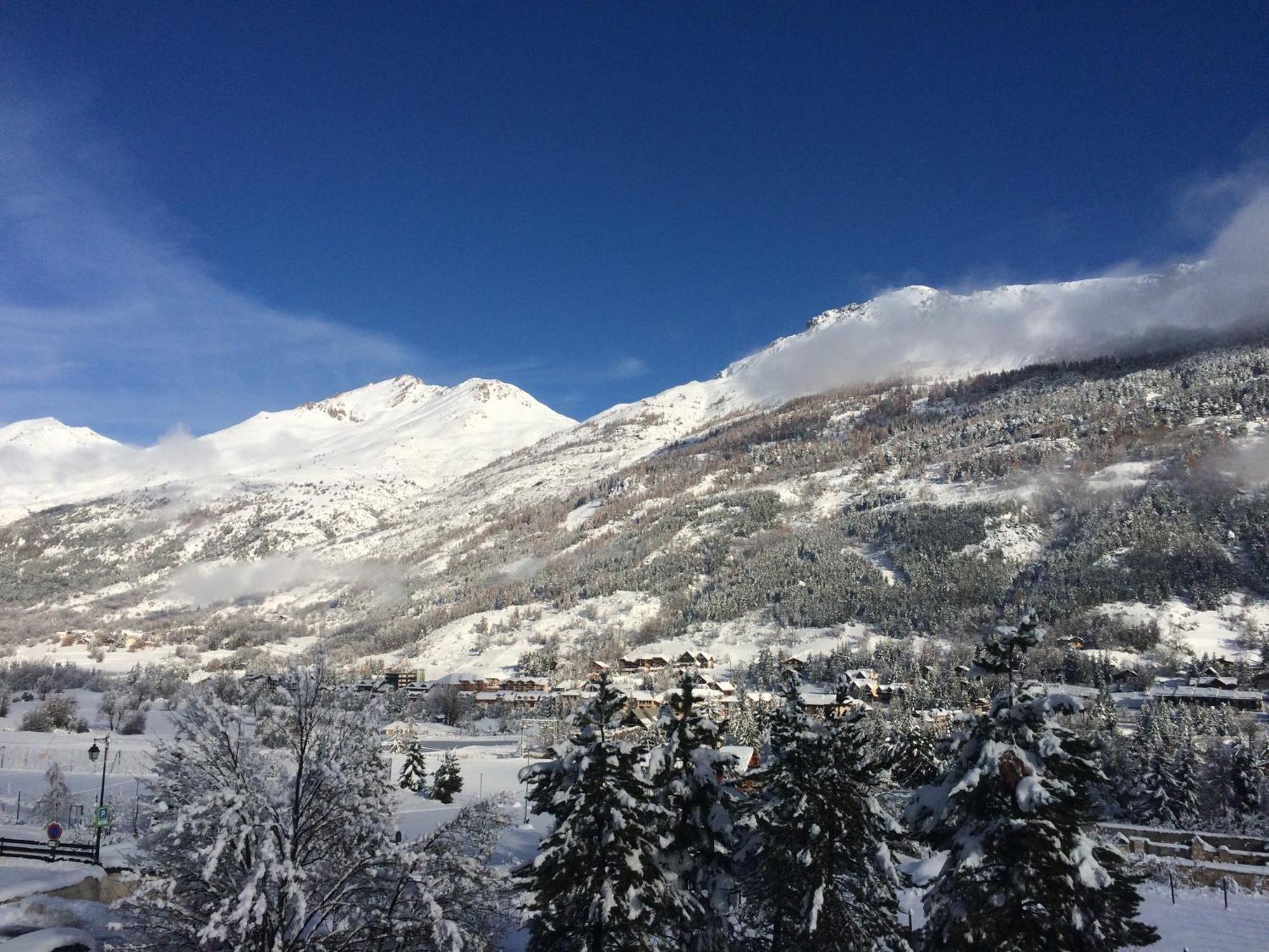 Auberge De Jeunesse Hi Serre-Chevalier La Salle-les-Alpes Ngoại thất bức ảnh
